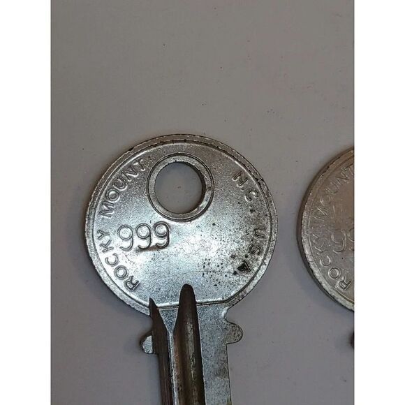 Vintage Keys ILCO 999  Key Blanks Uncut Rocky Mount N.C. Made In  USA lot of 2 - Picture 9 of 14